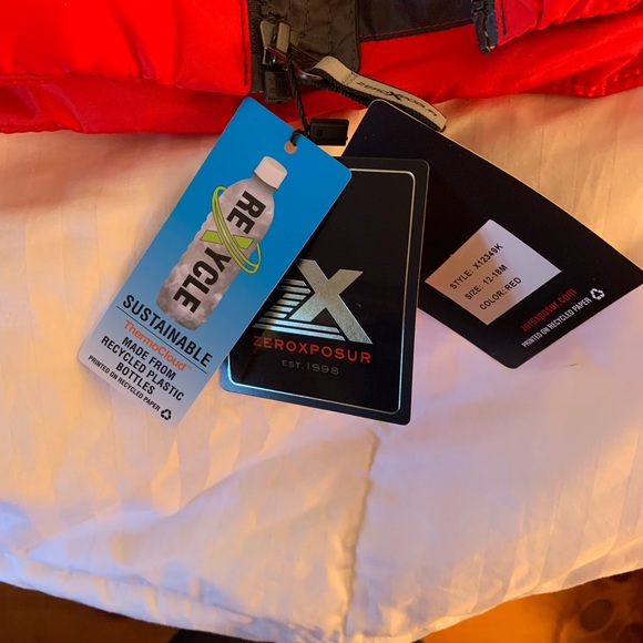 12 months- 18 months ZEROXPOSUR boys red/black winter coat/ jacket - Picture 9 of 10